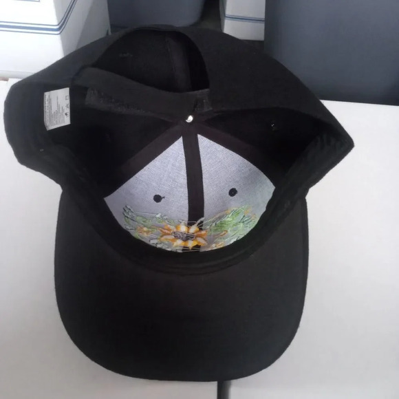 *New embroidery cap one size ( box JK ) - Picture 4 of 4